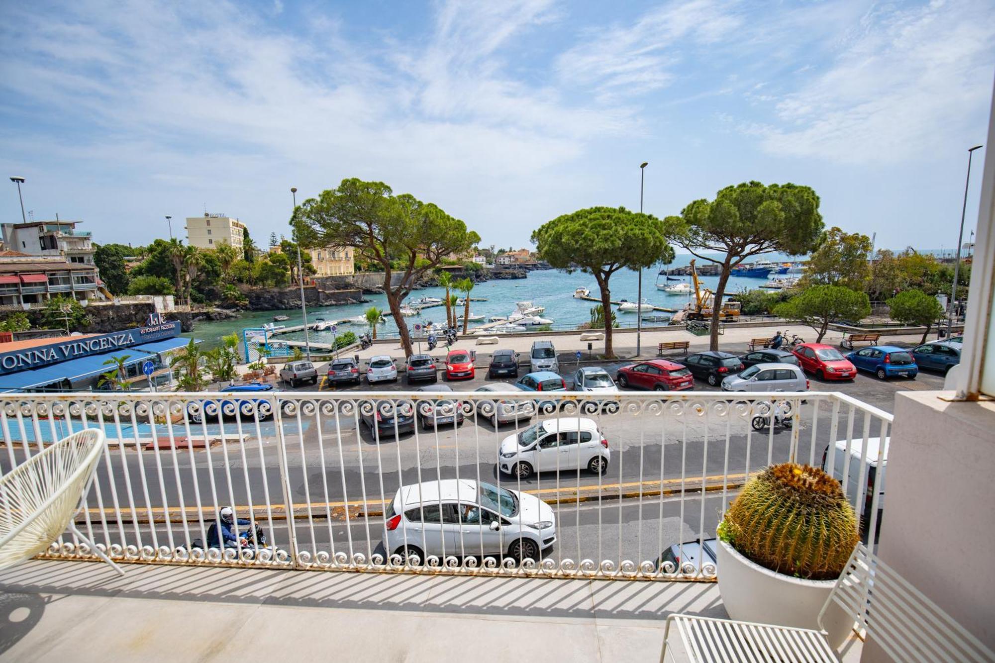 Sunshine Luxury Apartment - Ognina Catania Eksteriør billede